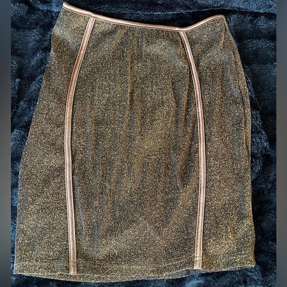 Windsor brown and gold shimmering skirt. Size Medium. - Picture 4 of 9